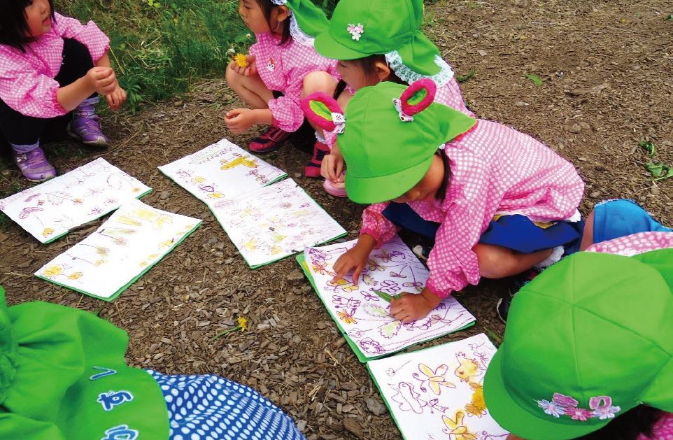 森林幼兒園里的童年：參與式設(shè)計(jì)引導(dǎo)的自然教育