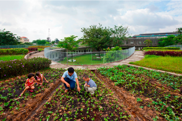 越南農(nóng)場幼兒園景觀建筑設(shè)計 | Vo Trong Nghia Architects