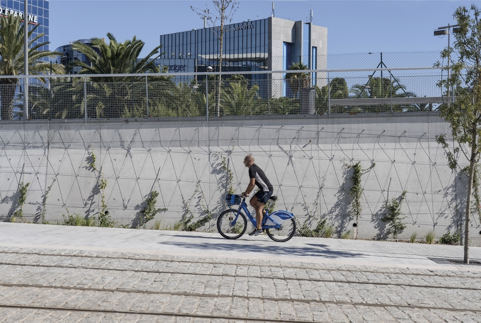 013-the-central-axis-of-the-new-multimodal-hub-in-nice-grand-arenas-by-mateo-arquitectura-960x645.jpg