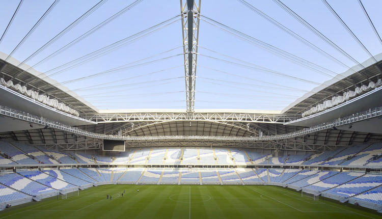 21_ZHA_Al_Wakrah_Stadium_Qatar_%C2%A9Hufton_Crow.jpg