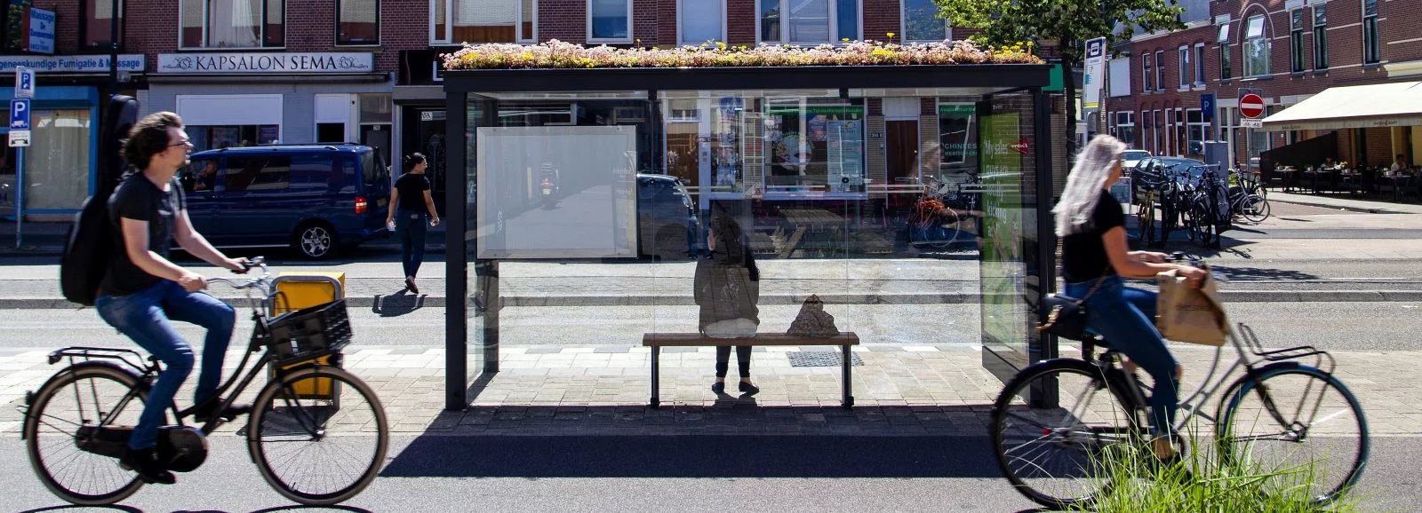 utrecht-bee-bus-stops-designboom-1800.webp.jpg