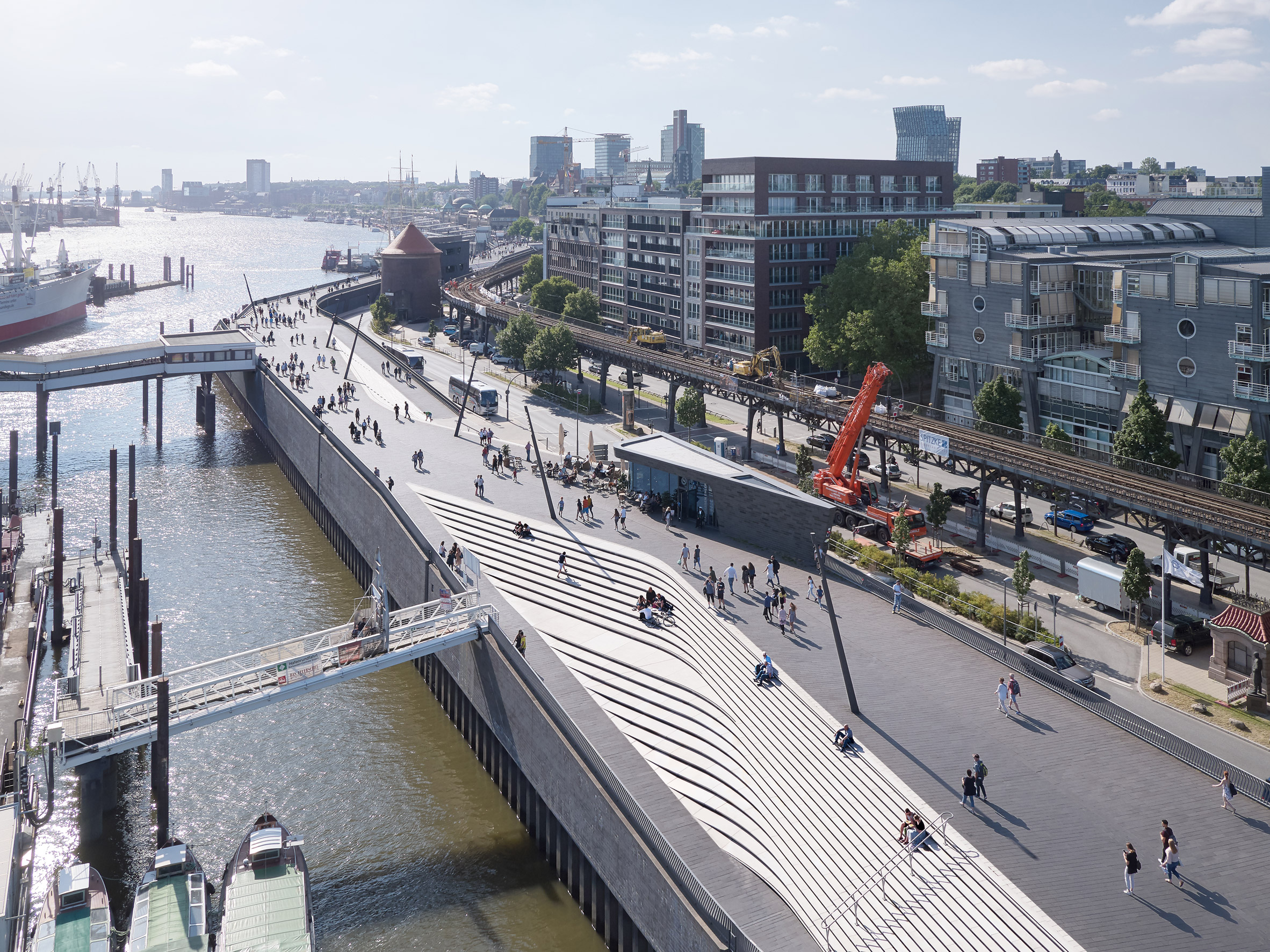 Niederhafen-River-Promenade-zaha-hadid-architects-landscape-hamburg-germany-architecture_dezeen_2364_col_18.jpg