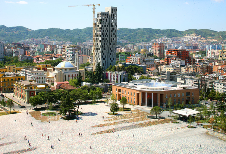 Skanderbeg_Square_in_Tirana_-_Albania_Courtesy_of_Filip_DuJardin.jpg