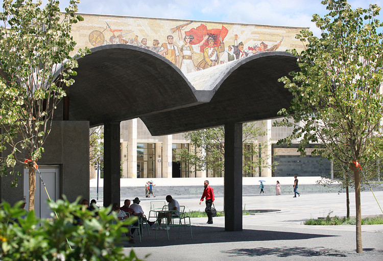 Skanderbeg_Square_in_Tirana_-_Albania_Courtesy_Filip_Dujardin.jpg