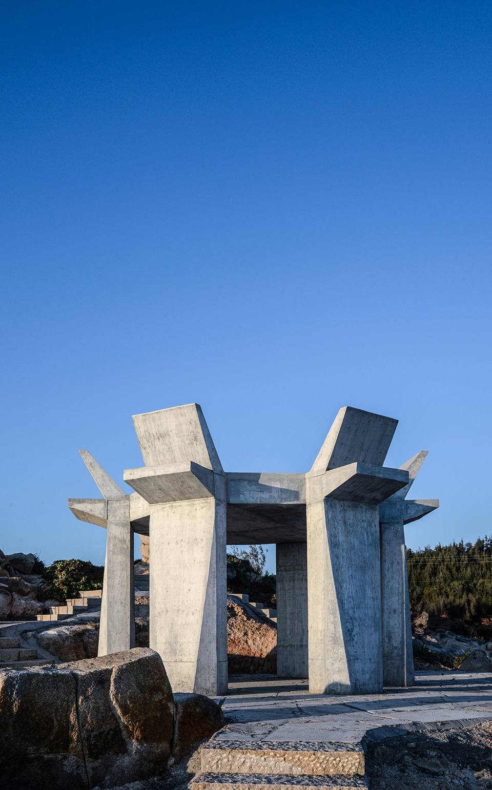 012-three-landscape-nodes-of-longmeiwan-abstract-gallery-china-by-yin-peiru-architecture-studio.jpg