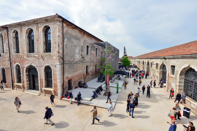 Arsenale_Photo_by_Andrea_Avezzu%CC%80_-_Courtesy_La_Biennale_di_Venezia_HD.jpg