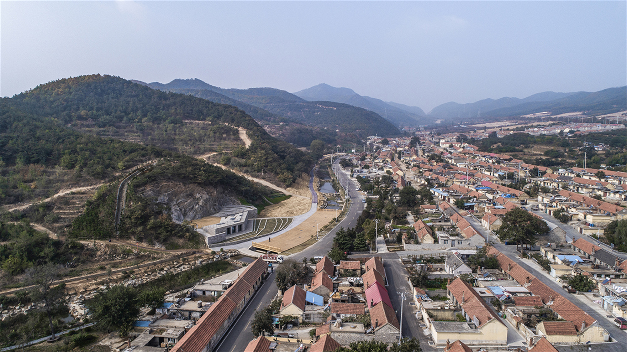 01-建筑與周邊村莊關(guān)系 Relationship between architecture and surrounding villages.jpg