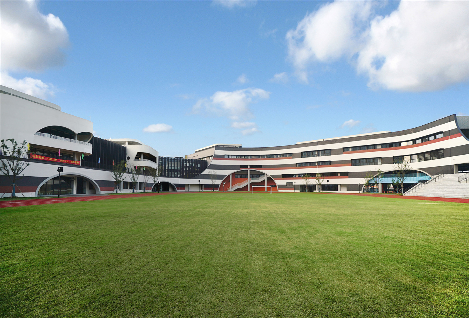 蘇州科技城天佑實(shí)驗(yàn)小學(xué)及幼兒園-BAU-05-dera.jpg